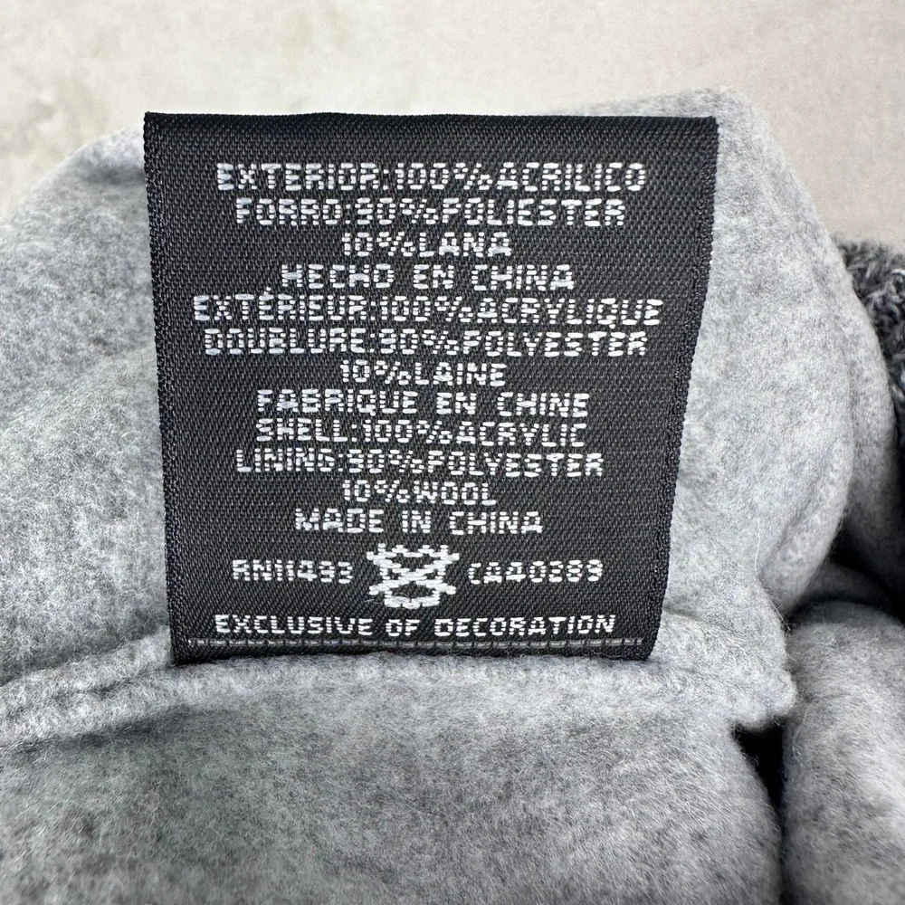 New Era North Dakota Fighting Hawks Beanie Pom Pom Knit Cap‎ Green Gray